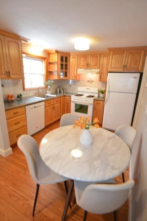 25 Fuller Pl, Franklin, MA 02038 photo 17