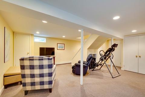 64 Grosvenor, Needham, MA 02492 photo 30