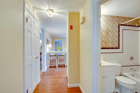 64 Grosvenor, Needham, MA 02492 photo 11