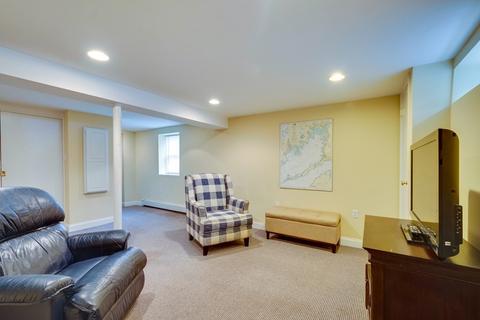 64 Grosvenor, Needham, MA 02492 photo 29