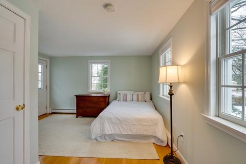 64 Grosvenor, Needham, MA 02492 photo 9