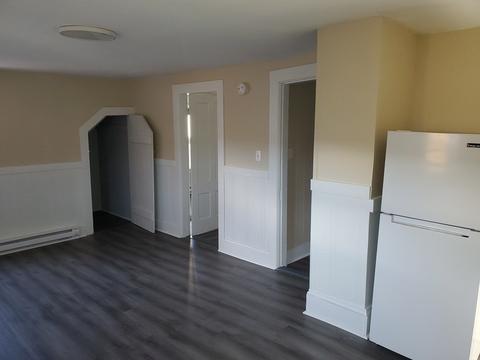 95 Maple St, Ware, MA 01082 photo 5