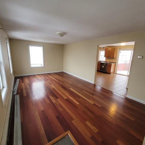 112 Norfolk St, Worcester, MA 01604 photo 4
