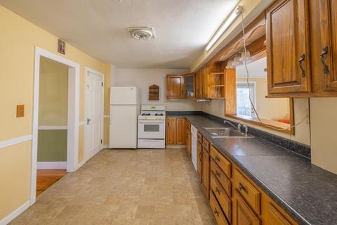 26 Button St, Worcester, MA 01606 photo 5
