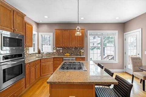 6 Fenwick Cir, Framingham, MA 01701 photo 11