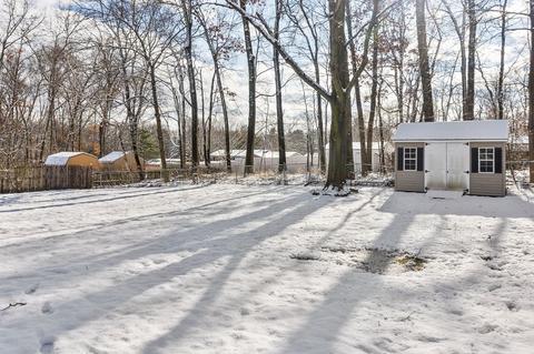 35 Helberg Rd, Springfield, MA 01128 photo 22