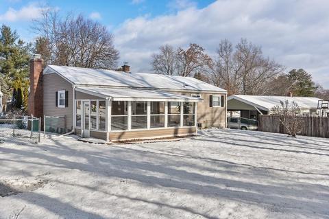 35 Helberg Rd, Springfield, MA 01128 photo 19