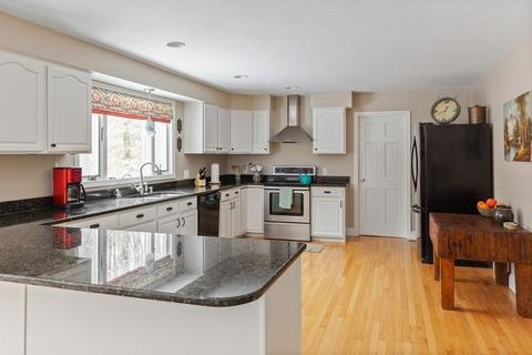 114 Chestnut St, Upton, MA 01568 photo 9