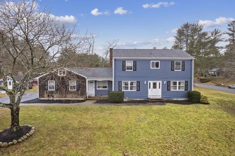 6 Winfield St, Freetown, MA 02717