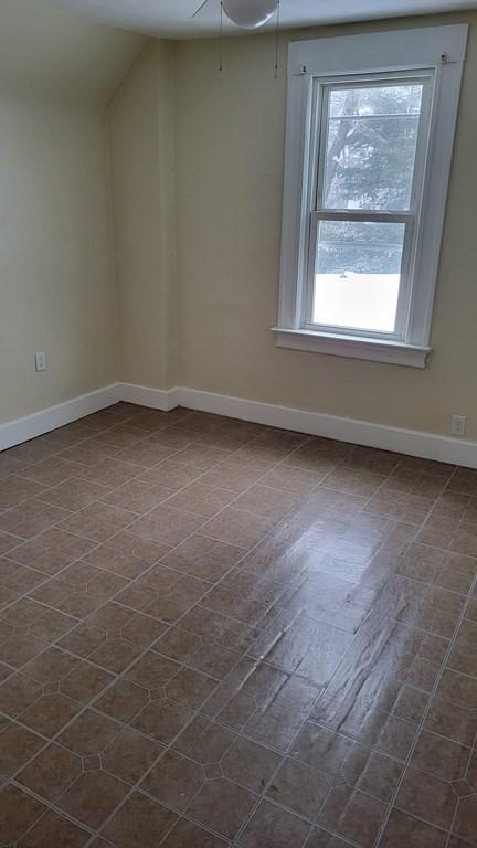 60-62 Edgemont St, Springfield, MA 01109 photo 11
