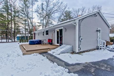 113 Strong St, Easthampton, MA 01027 photo 5