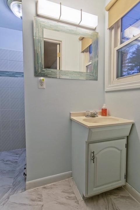 113 Strong St, Easthampton, MA 01027 photo 30
