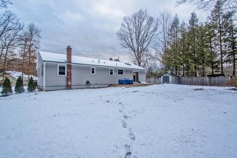 113 Strong St, Easthampton, MA 01027 photo 6