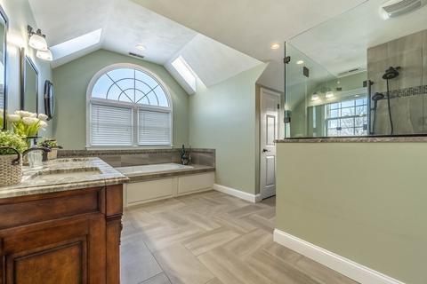 5 Devonshire Pl, Andover, MA 01810 photo 24