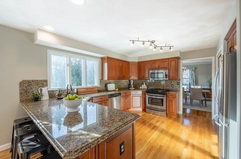 5 Devonshire Pl, Andover, MA 01810 photo 7
