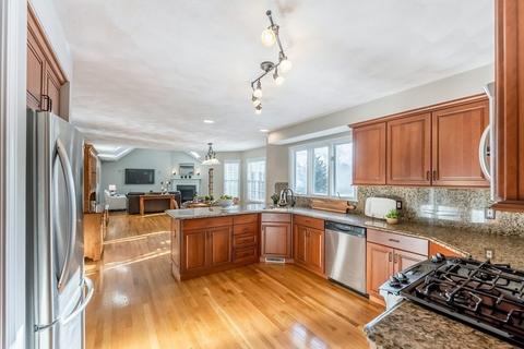 5 Devonshire Pl, Andover, MA 01810 photo 9