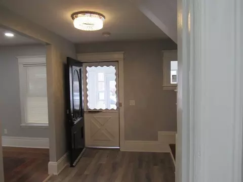 138 Bloomfield St, Springfield, MA 01108 photo 6