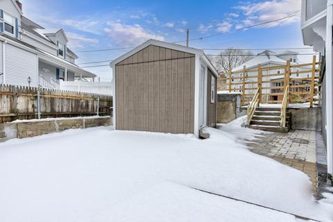 29 Greene St, Beverly, MA 01915 photo 3