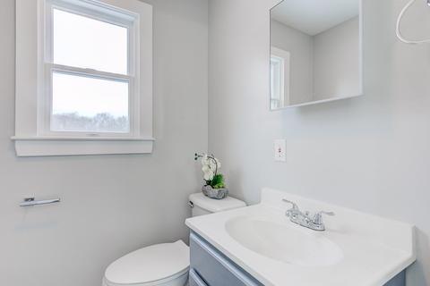 29 Greene St, Beverly, MA 01915 photo 11