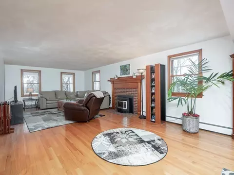 28 High St, Ayer, MA 01432 photo 13