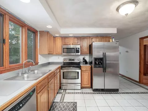 28 High St, Ayer, MA 01432 photo 3