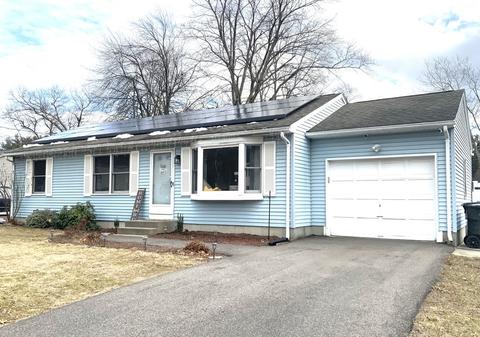 271 Parkerview St, Springfield, MA 01129 photo 1