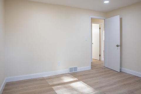151 Switzer Ave, Springfield, MA 01109 photo 15