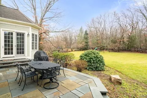 8 Stonegate Ln, Dover, MA 02030 photo 37