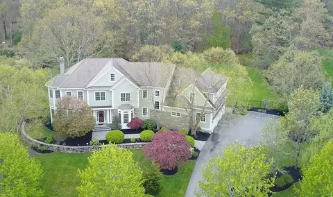 8 Stonegate Ln, Dover, MA 02030 photo 1