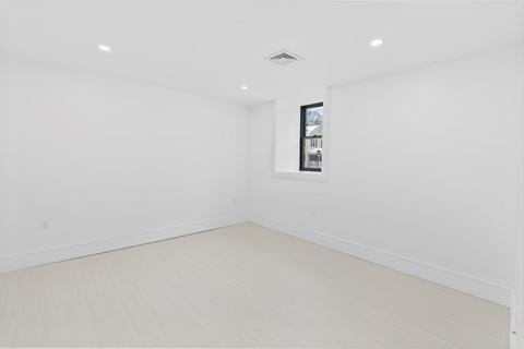 43 Ackers Ave, Brookline, MA 02446 photo 13