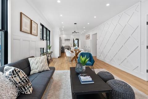 43 Ackers Ave, Brookline, MA 02446 photo 4