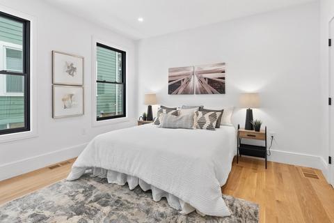 43 Ackers Ave, Brookline, MA 02446 photo 9