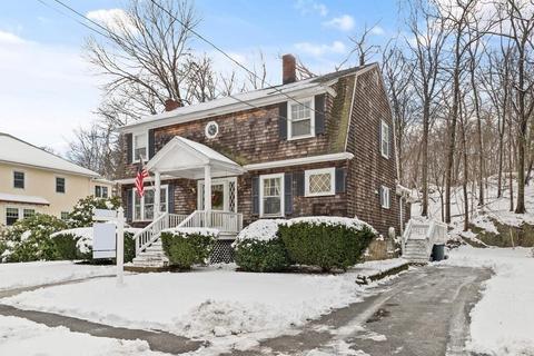 10 Bertram St, Beverly, MA 01915 photo 2