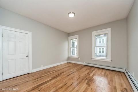 25 Mechanic St, Webster, MA 01570 photo 15