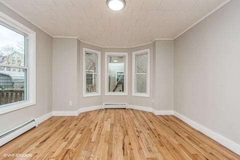 25 Mechanic St, Webster, MA 01570 photo 11