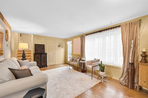 63 Entrybrook Dr, Springfield, MA 01108 photo 5