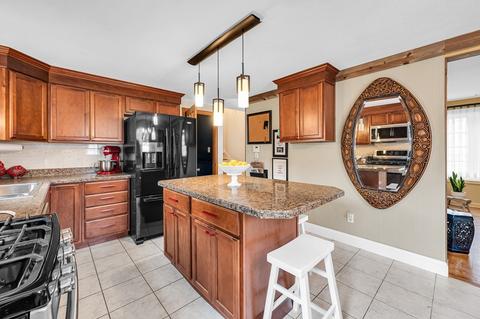 63 Entrybrook Dr, Springfield, MA 01108 photo 10