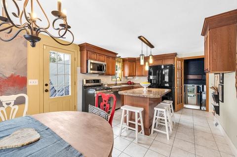 63 Entrybrook Dr, Springfield, MA 01108 photo 8