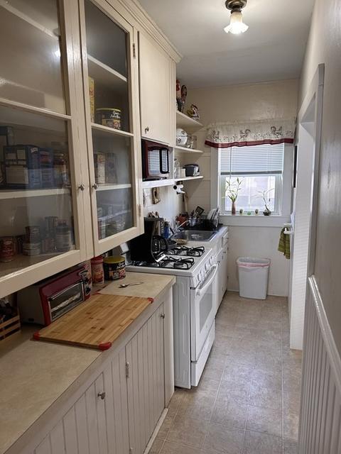 246 Davis St, Fall River, MA 02720 photo 12