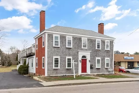 46 Summer St #B, Kingston, MA 02364