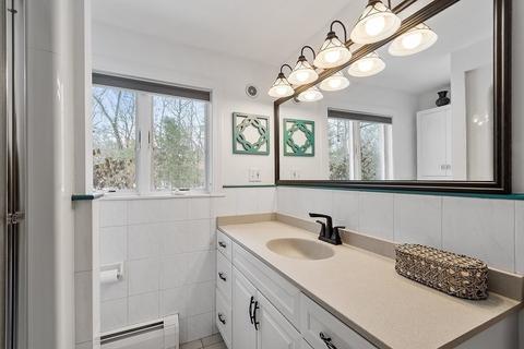 48 Dascomb Rd, Andover, MA 01810 photo 15