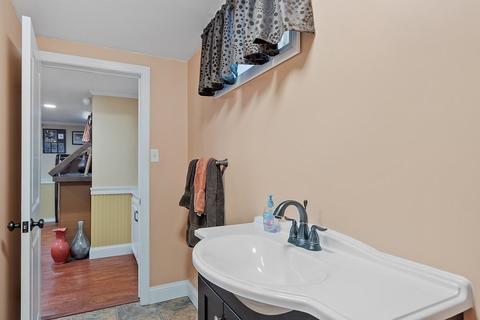 48 Dascomb Rd, Andover, MA 01810 photo 26