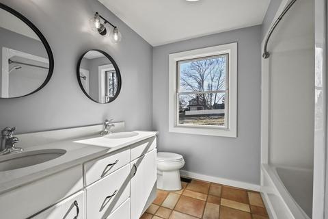 116 Thompson Rd, Webster, MA 01570 photo 12