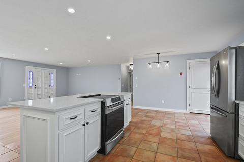 116 Thompson Rd, Webster, MA 01570 photo 6