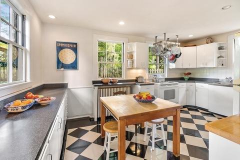 12 Fairmount St, Brookline, MA 02445 photo 11