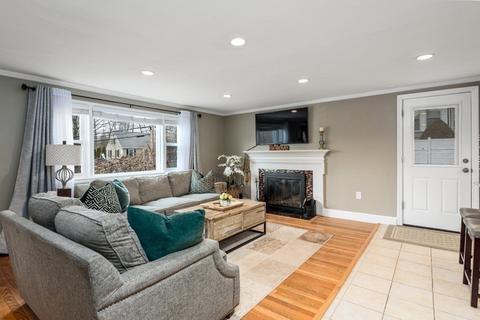 3 Hazen Ave, Danvers, MA 01923 photo 6