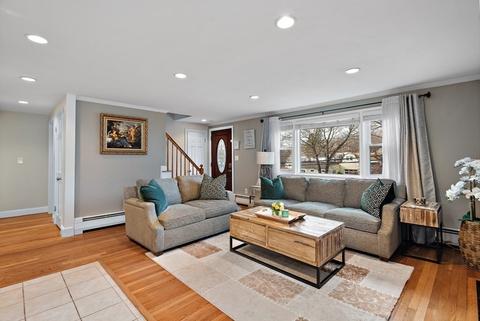 3 Hazen Ave, Danvers, MA 01923 photo 5