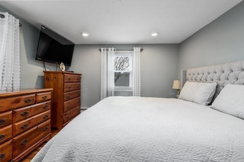 3 Hazen Ave, Danvers, MA 01923 photo 11