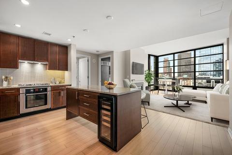 580 Washington St #PH-6, Boston, MA 02111