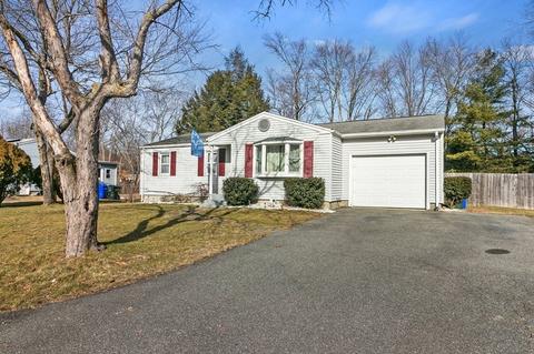 181 Pine Acre Rd, Springfield, MA 01129 photo 1